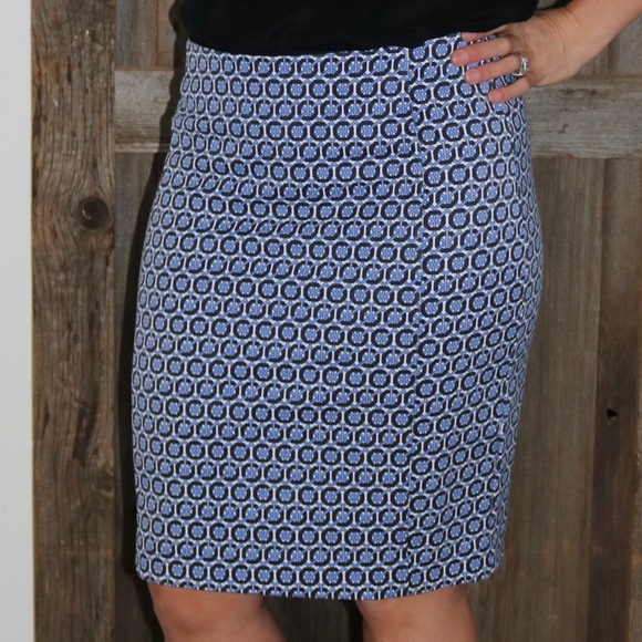 H&M Dresses & Skirts - 3 for $15 🍍 H&M geometric print pencil skirt